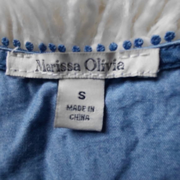 Chambray Lace Sleeve Top - Picture 6 of 6